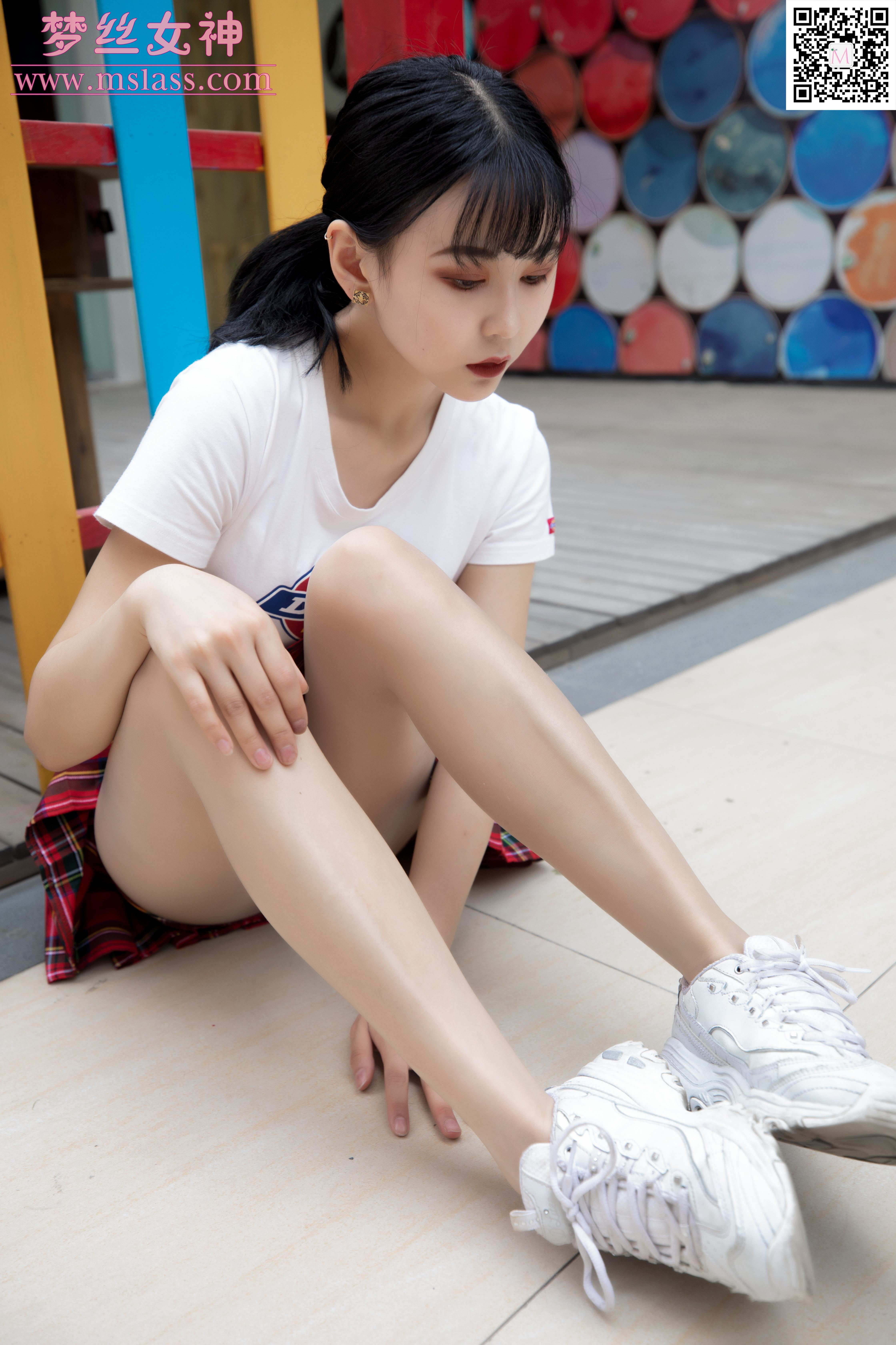 [MSLASS梦丝女神] 2019-09-09可岚 小白鞋的搭配[59P/786MB] 梦丝女神-第1张