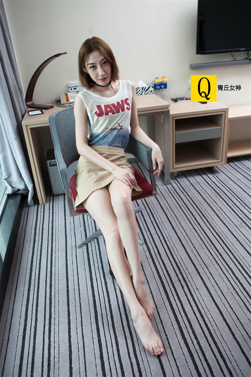 [青丘女神] NO.039 米色短裙 [29P/18.7MB] 美丝写真-第2张