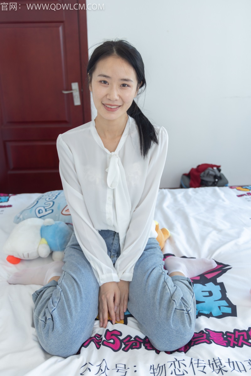 [Sexy Asian Girls Feet] NO.030 妹儿展示她的姓感的39码大脚丫 [170P/3.59G] S-A-G-F-第3张